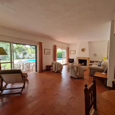 Villa Vintage Design In Vale Do Lobo