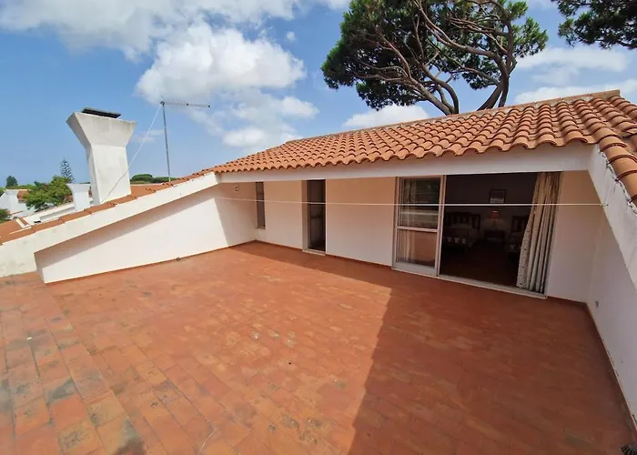 Vintage Design In Vale Do Lobo *