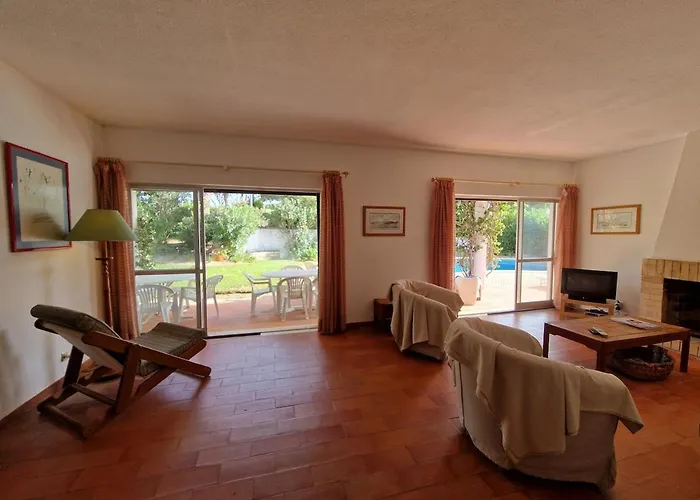 Villa Vintage Design In Vale Do Lobo