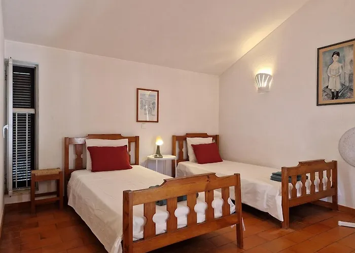 Vintage Design In Vale Do Lobo Villa