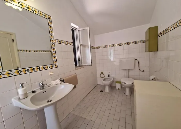 Villa Vintage Design In Vale Do Lobo *