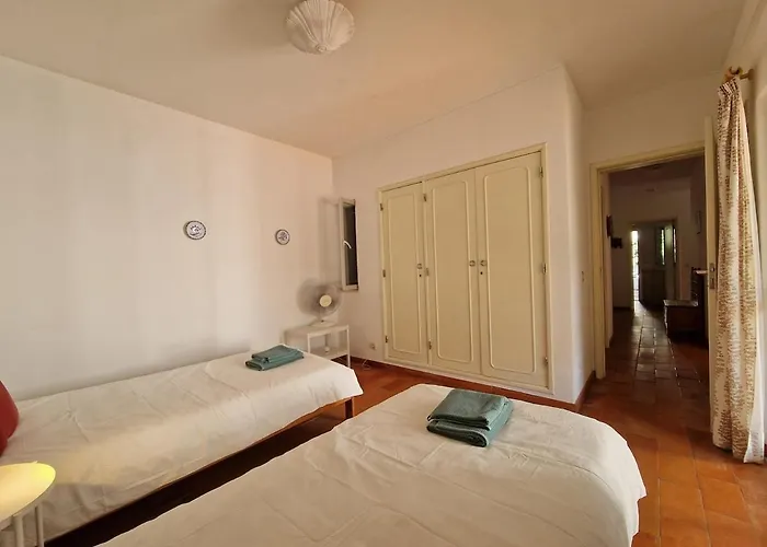 Vintage Design In Vale Do Lobo