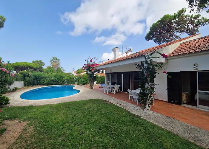 Vintage Design In Vale Do Lobo Villa *