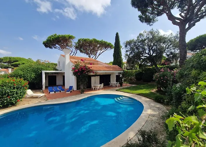 Villa Vintage Design In Vale Do Lobo