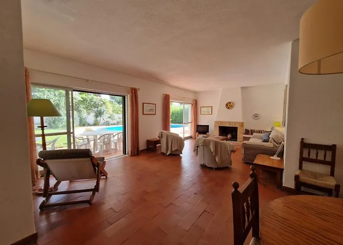 Villa Vintage Design In Vale Do Lobo