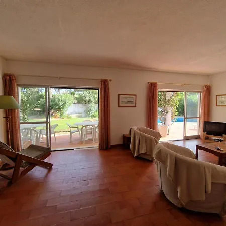 Villa Vintage Design In Vale Do Lobo